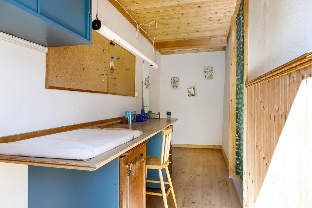 Simple Little Cottage In A Cozy Courtyard In Vimmerby Eksteriør bilde